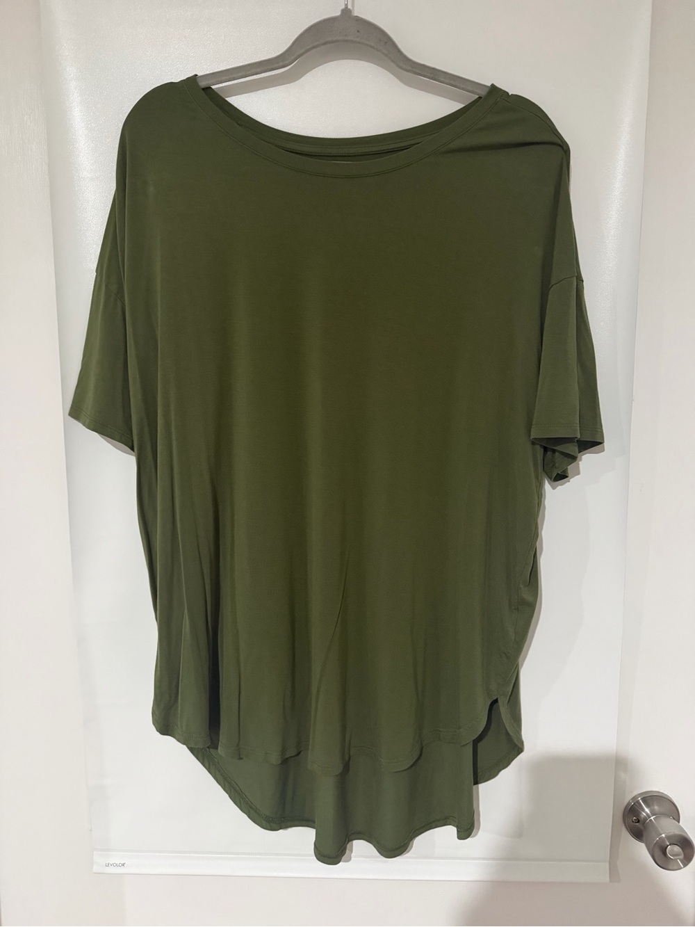 Time and Tru Olive Green Relaxed Scoop Neck Short Sleeve Top